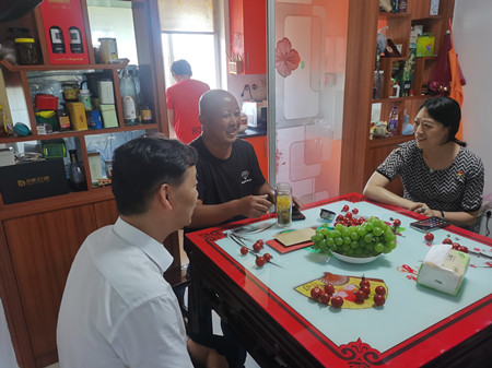 集团叶书记慰问4_副本.jpg 集团叶书记慰问4_副本.jpg