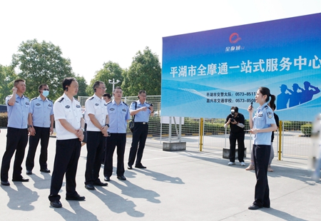 省厅调研交校全摩通1(盛思佳)_副本_副本.jpg 省厅调研交校全摩通1(盛思佳)_副本_副本.jpg